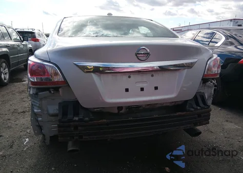 2015 Nissan Altima 2.5 S из США, поврежденный, VIN 1N4AL3AP2FC156496